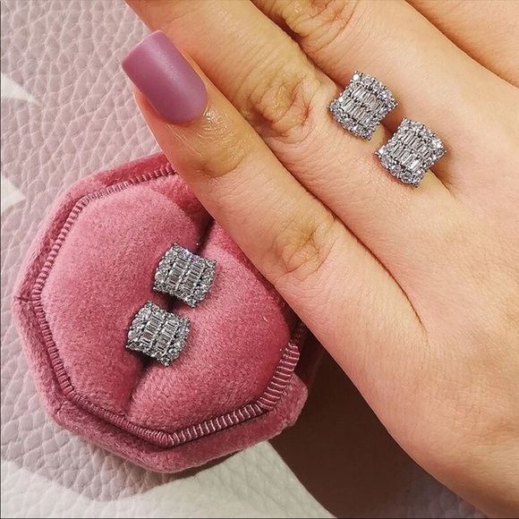 New Elegant Princess 925 Silver Diamond Earrings - Picture 2 of 2